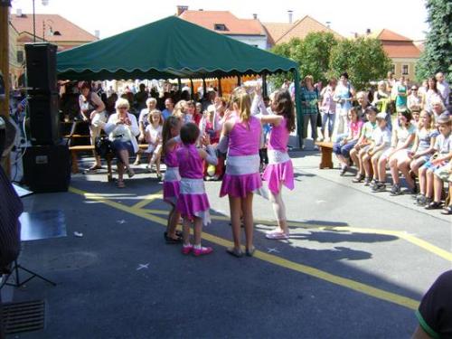 26.5.2012 Staročeský řemeslný jarmark na netolickém náměstí